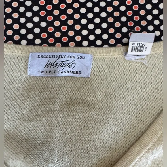Lord & Taylor Two Ply Cashmere Women’s Size Large Cream Colored - Picture 6 of 11